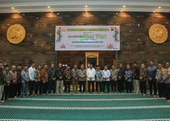 Di Hari Yang Fitri, Bupati Bersama Rombongan Bersilaturahmi Dengan Kapolda Gorontalo