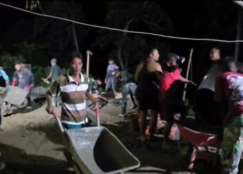 Satgas TMMD ke-126 Kodim 1315/KG Lembur Malam Tuntaskan Jalan Penghubung Desa Tonala