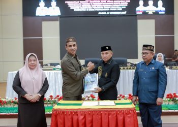 Bupati Saipul Mbuinga Hadiri Rapat Paripurna DPRD ke-27